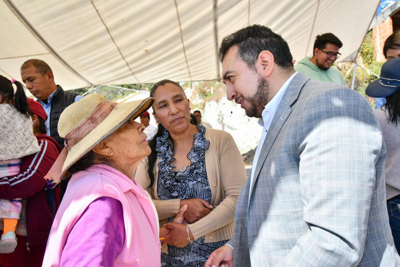 Inauguran Salvador Santos Cedillo y Lorena Cuéllar Cisneros obras públicas y educativas en Huamantla